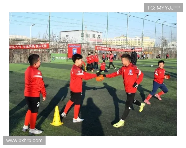 足球明星的儿子们：他们的成长与未来的足球梦想